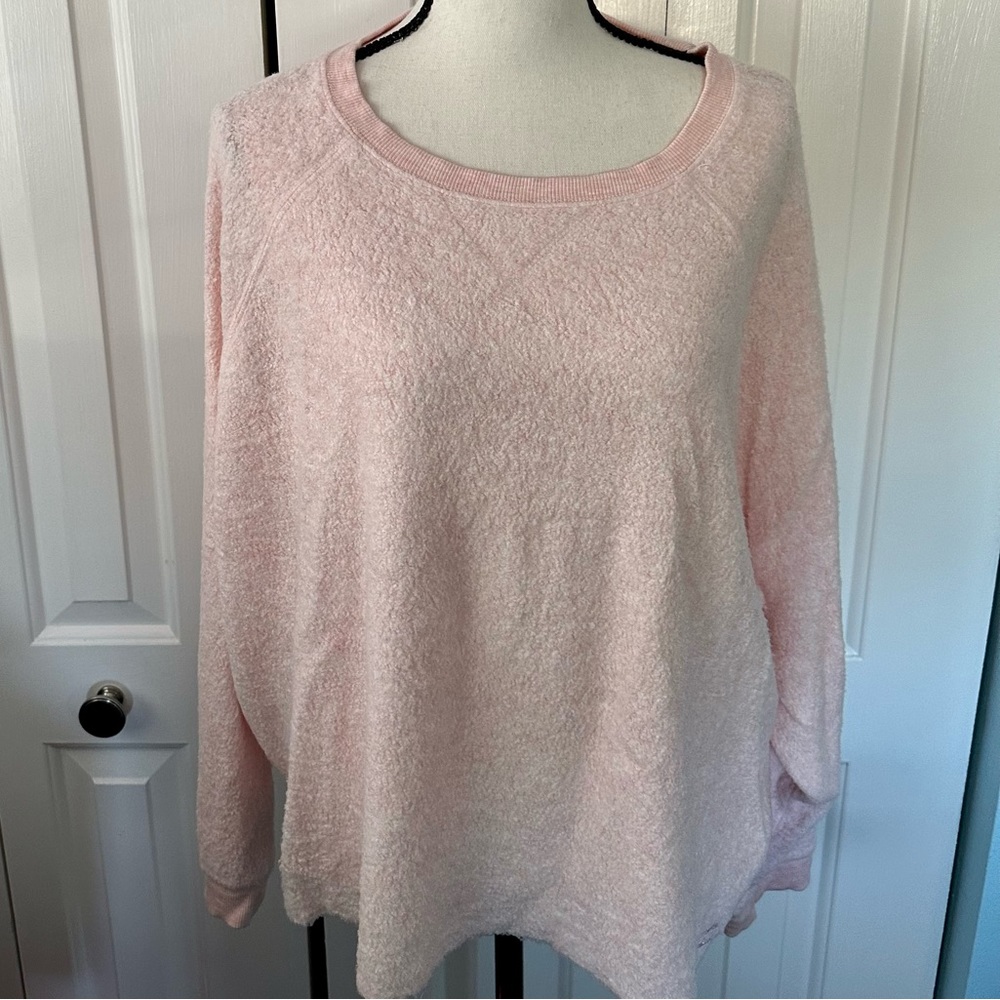 DESIGNED BY BILLABONG!!!! Great Condition Long-sleeve Pink Very Comfy Top